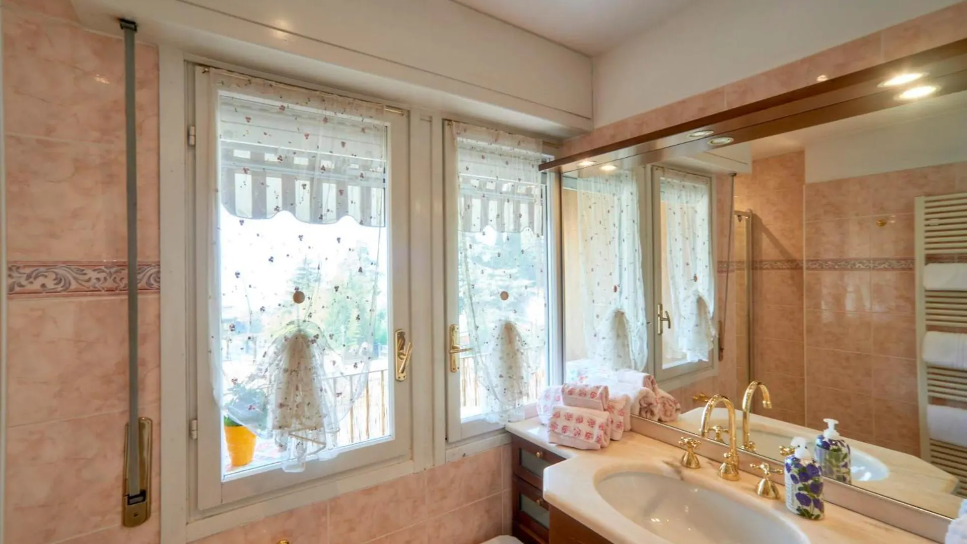 Bed and Breakfast Tosca House 2 Varenna