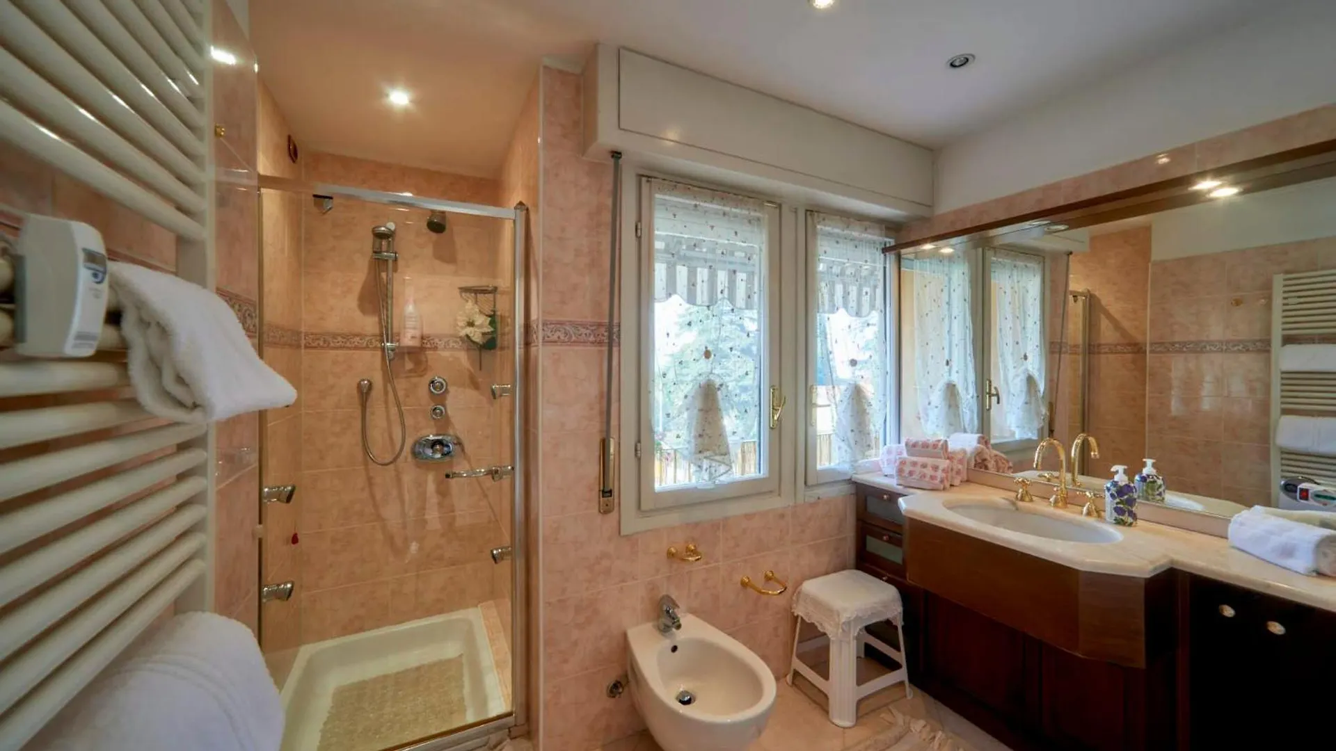 Bed and Breakfast Tosca House 2 Varenna
