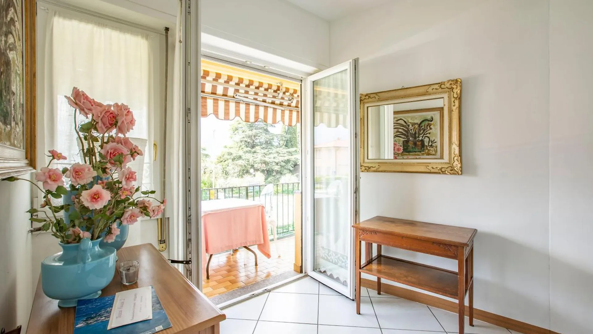 Bed and Breakfast Tosca House 2 Varenna 0*,